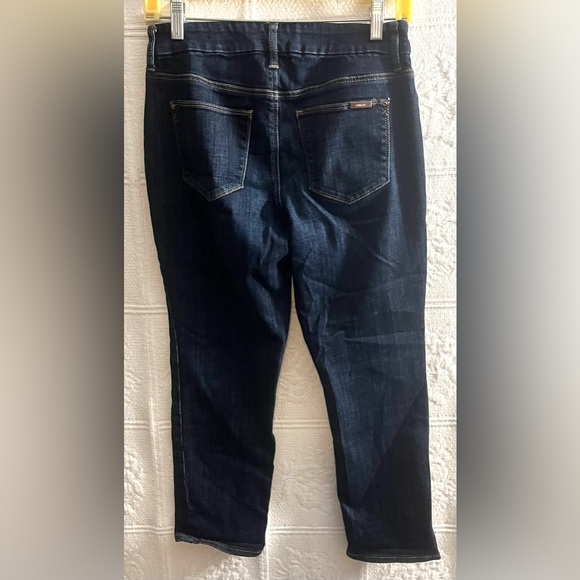 Chicos Size 00 Petite  (Size 2) So Slimming Girlfriend Crop Jeans - Picture 2 of 5